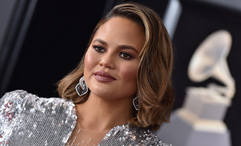 Chrissy Teigen appears confident in car selfie amid cyberbullying scandal fallout