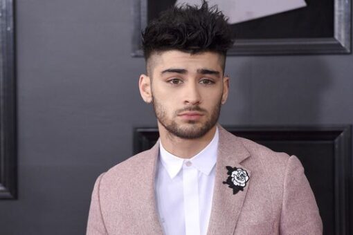 Shirtless Zayn Malik seen outside NYC bar in heated confrontation