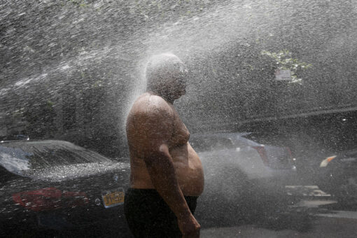 West’s scorching heat wave to bear down on northern US this weekend