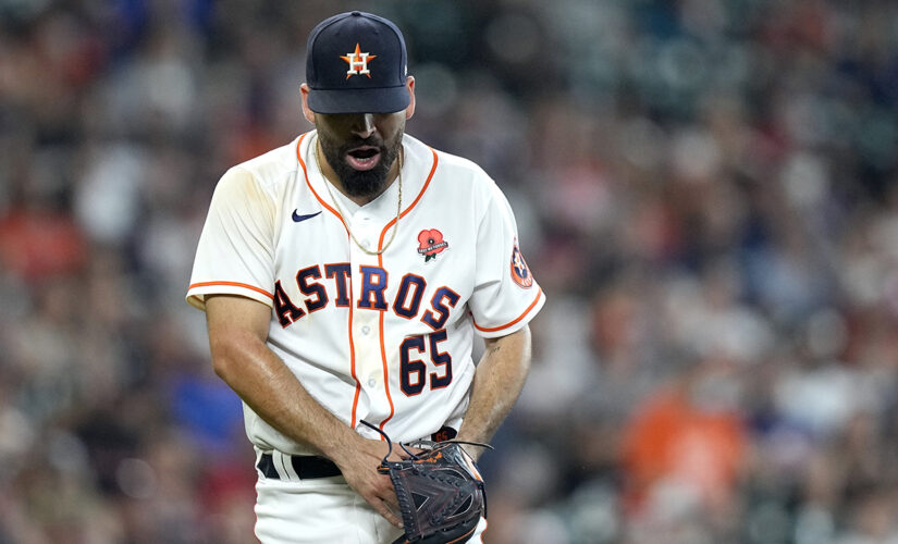 Tucker, Astros down former bench coach Cora, Red Sox 11-2