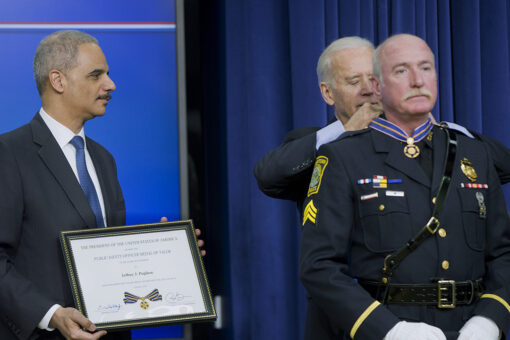 Massachusetts police officer who tackled Boston Marathon bomber retires