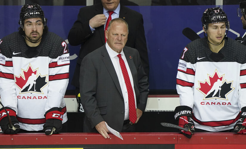 New York Rangers hire Gerard Gallant as coach
