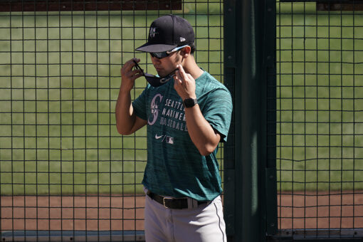 MLB loosens COVID restrictions, drops masks for vaccinated