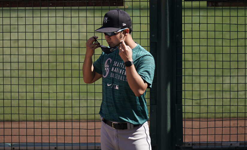MLB loosens COVID restrictions, drops masks for vaccinated