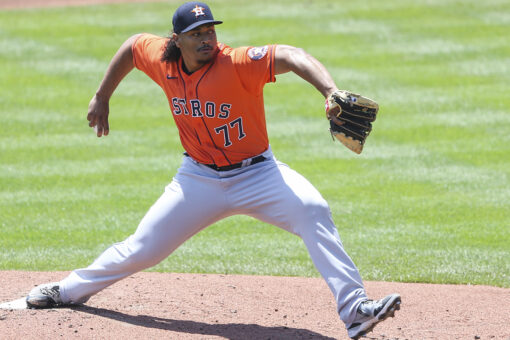 Altuve leadoff HR, Garcia wins 5th in row, Astros top Jays