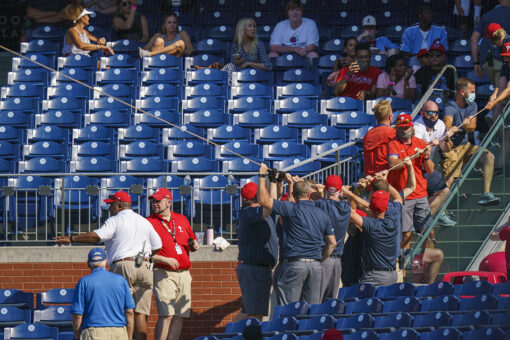 Netting collapses, Phils beat Nats; Voth HBP, broken nose