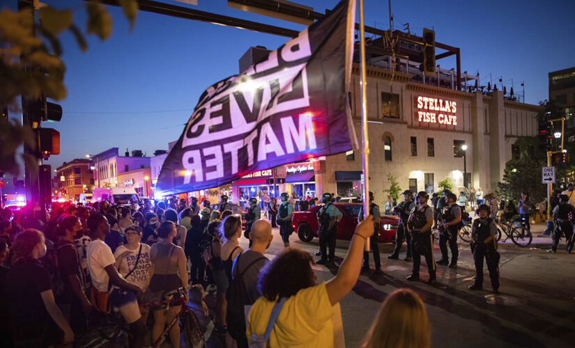 Minneapolis sees 4th night of BLM demonstrations after Black man shot dead by federal task force