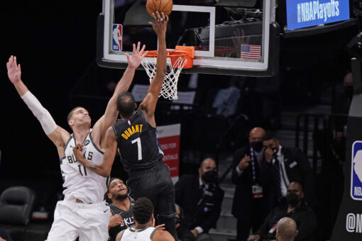 Durant has 32, Nets up 2-0 after 125-86 blowout of Bucks