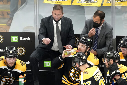 Bruins coach Cassidy fined $25,000 for criticizing refs