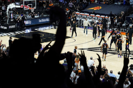 Boosted by big crowds, Suns try to win again vs Nuggets
