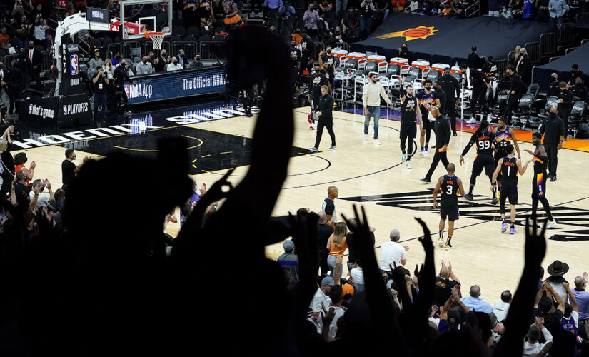 Boosted by big crowds, Suns try to win again vs Nuggets