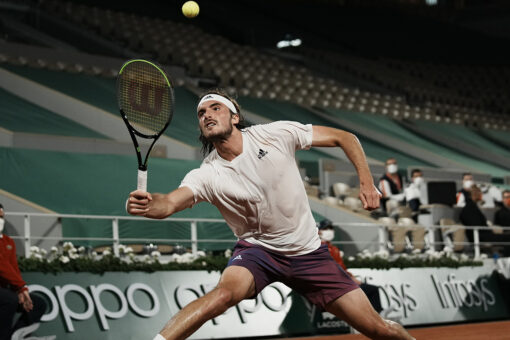 Tsitsipas beats Medvedev, will face Zverev in French Open SF