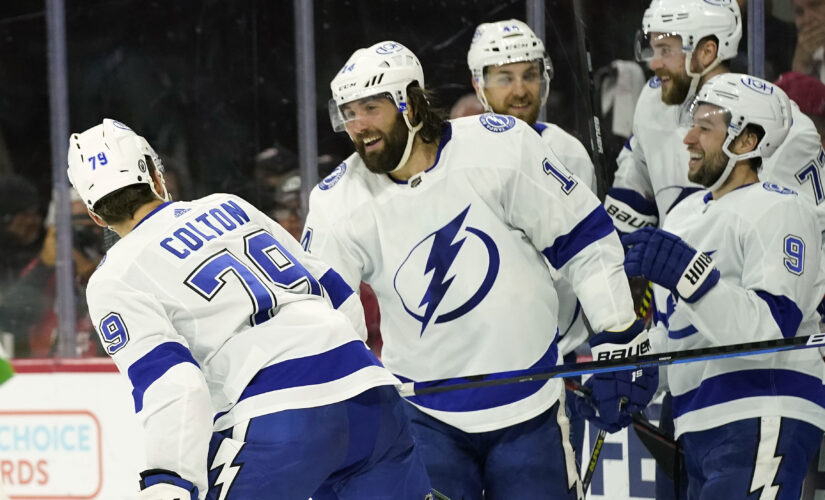 Islanders-Lightning, Knights-Canadiens in uncertain final 4
