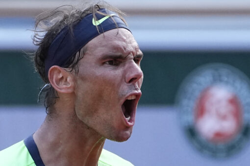 Nadal drops set, beats Schwartzman to reach French Open SF