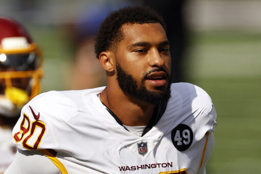 Montez Sweat against Washington persuading players to get vaccine