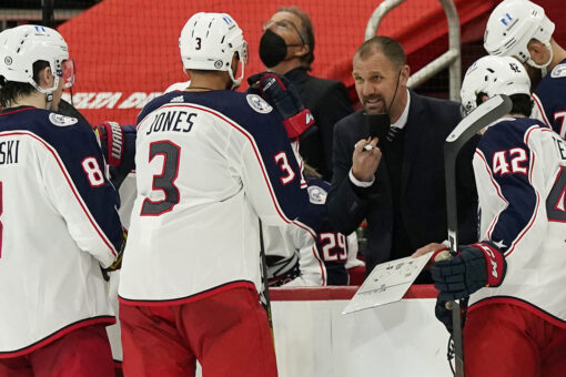 Blue Jackets promote Brad Larsen to head coach