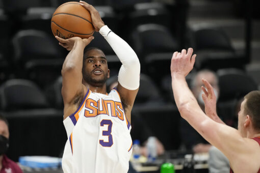 Chris Paul, like it or not, is the favorite now