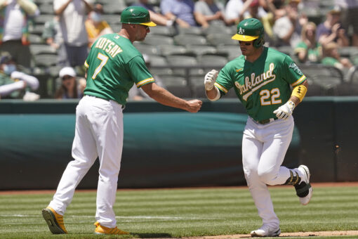 Laureano HR, nifty catch in return, streaking A’s top Angels