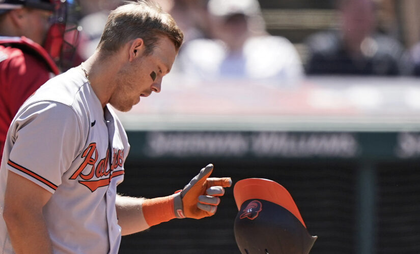 Indians send Orioles to 19th straight road loss, 10-3