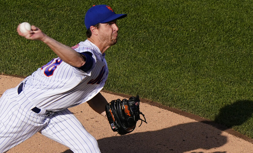 DeGrom dominates after shoulder scare, Mets beat Braves 4-2
