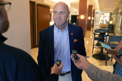 College Football Playoff presidents OK expansion evaluation