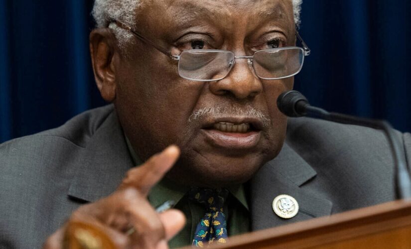 Rep. Clyburn says Democrats’ use of ‘defund the police’ is ‘cutting the throats of the party’