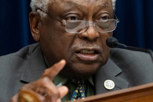 Rep. Clyburn says Democrats’ use of ‘defund the police’ is ‘cutting the throats of the party’