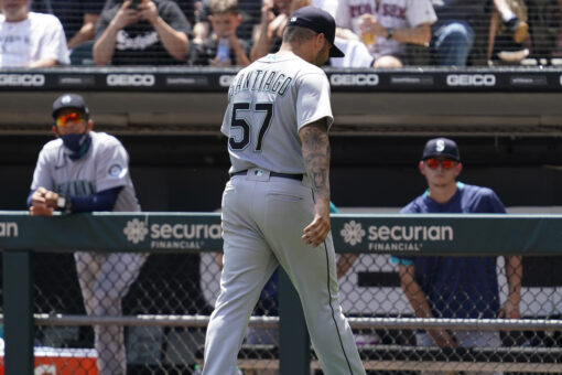 LHP Santiago ejected, glove confiscated during Mariners’ win