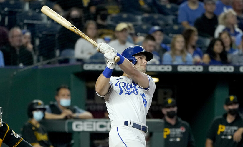 Benintendi’s slam, Perez’s 2 HRs power Royals past Pirates