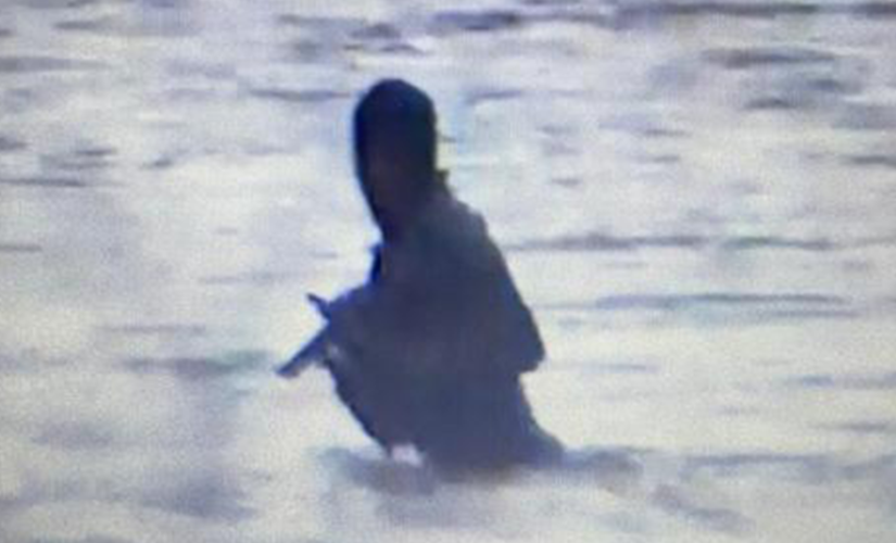Texas Border Patrol agent encounters armed smugglers while with his family