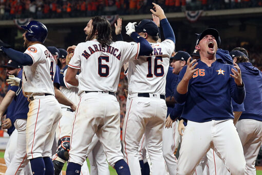 Astros July giveaway features 2019 ALCS trophy, ring in series against Yankees