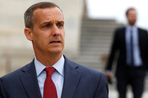 Lewandowski calls for commission to investigate COVID origins, suggests Clinton, Pompeo