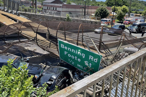 Dramatic video shows the moment a DC pedestrian bridge collapsed