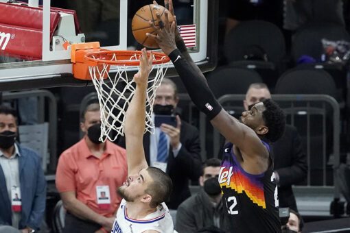 Ayton soars for last second alley-oop, Suns beat Clippers