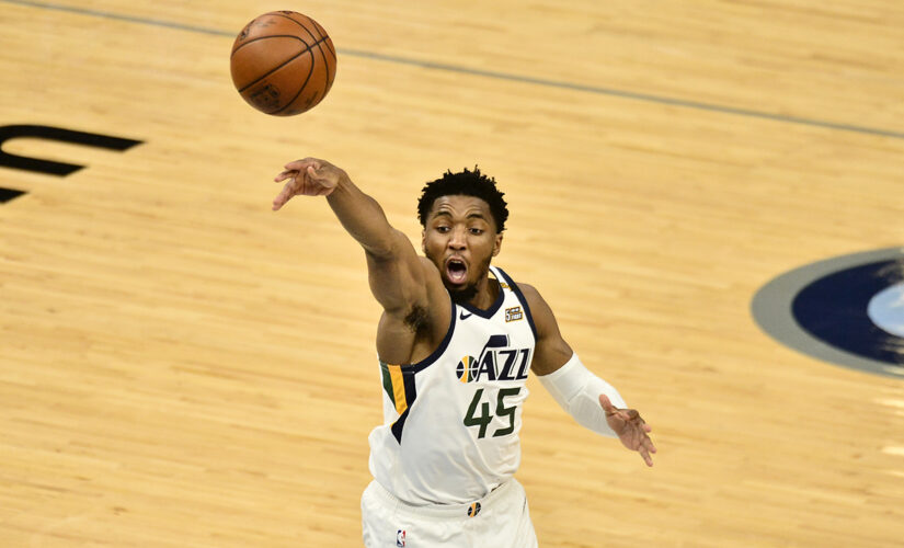 Mitchell scores 30, Jazz beat Memphis 120-113 to go up 3-1