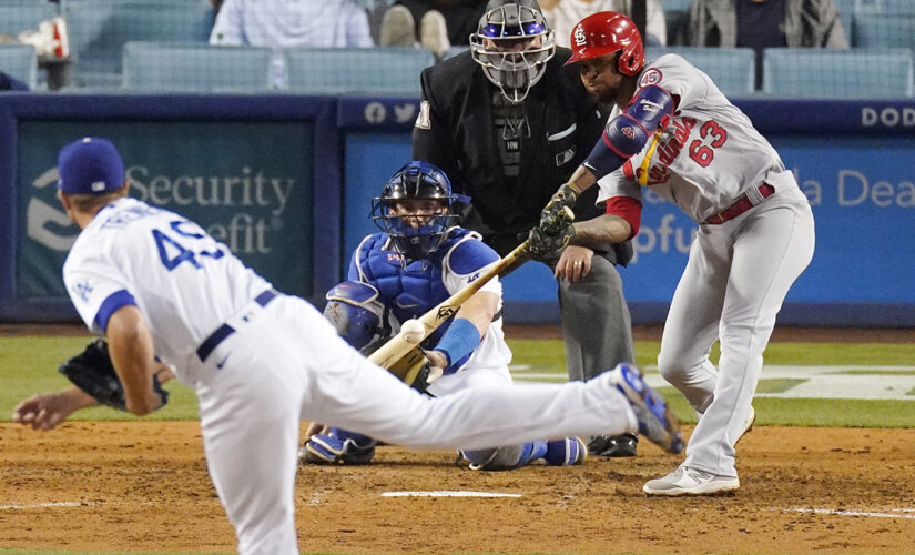 Sosa’s bat, O’Neill’s glove lift Cardinals over Dodgers 3-2