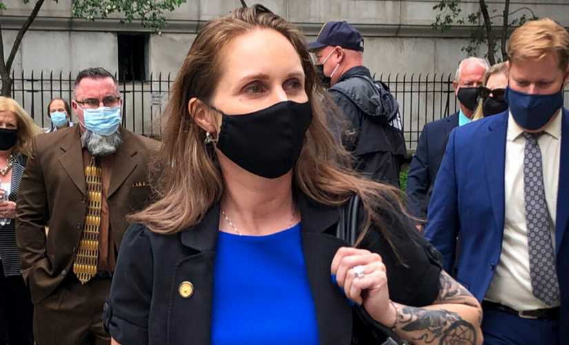 Ex-Treasury employee who leaked Manafort docs sentenced to six months in prison