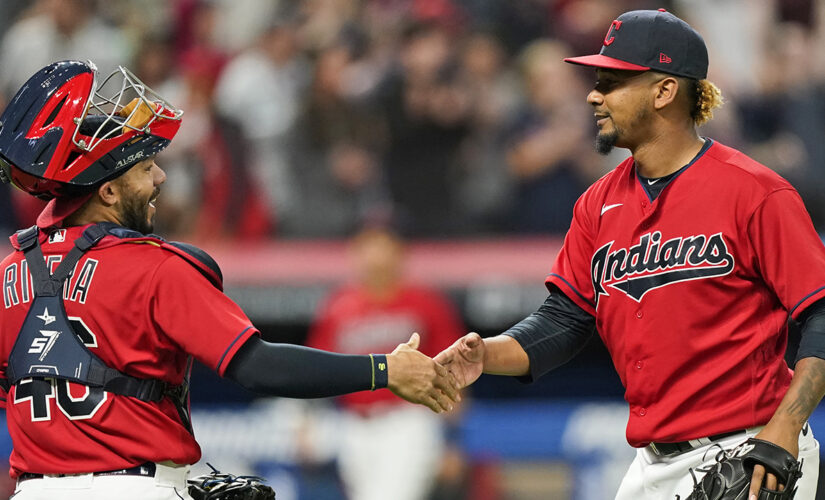 Indians shake off Bieber injury; O’s 16th straight road loss