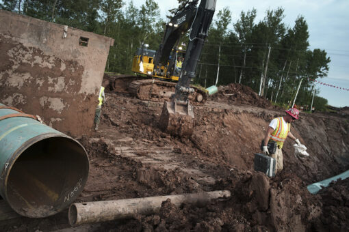 Left aims to defeat another pipeline, but Native American business leaders defend construction