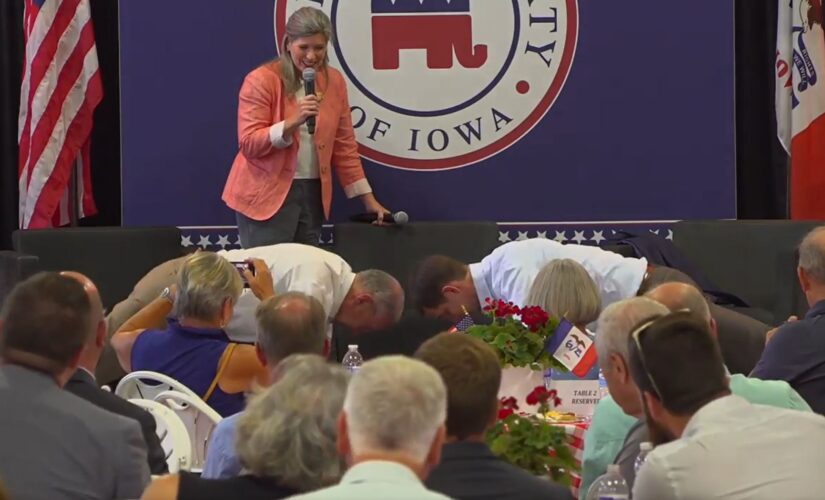 Grassley, 87, cranks out 22 push-ups at Iowa event