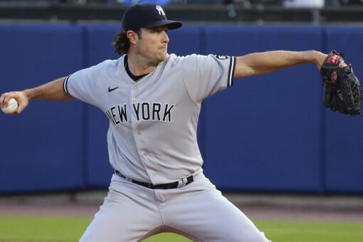 Cole, Sánchez, Chapman come through as Yanks edge Blue Jays