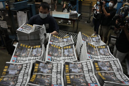 Hong Kong’s pro-democracy paper Apple Daily will close