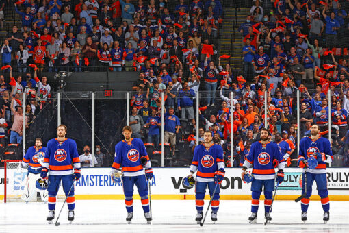 Islanders national anthem singer details viral moment: ‘Our country coming together as one’