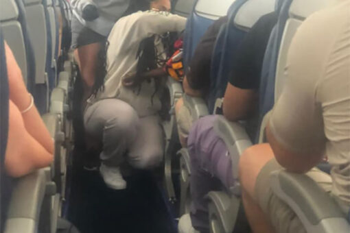 Med students rescue passenger mid-flight during medical emergency