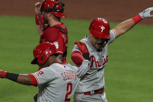 Herrera, McCutchen each hit 2 of Phils’ 7 HRs, bop Reds 17-3