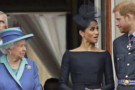 Queen Elizabeth keeps rare photo of Meghan Markle, Prince Harry in Buckingham Palace