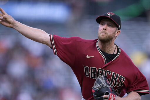 D-backs match MLB record with 22nd straight road loss