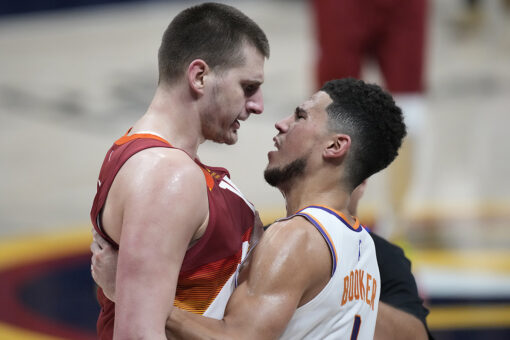 MVP Nikola Jokic ejected, Suns sweep Nuggets 125-118