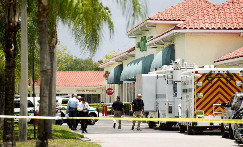 Florida Publix shoppers return to collect belongings after shooting that killed toddler, grandmother