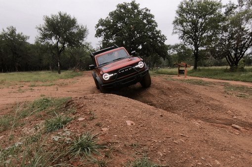 First test: The 2021 Ford Bronco is back to battle Jeep